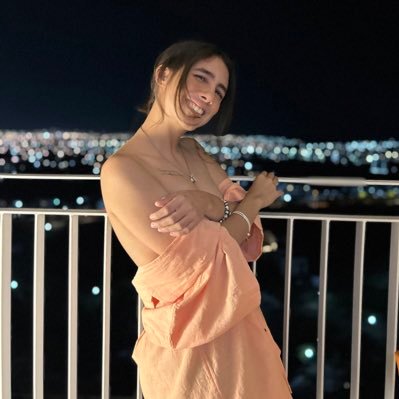 Encuentrame en todas mis redes como Kamgrappin ❤️🎮🕹️ Creando contenido en Twitch ❤️