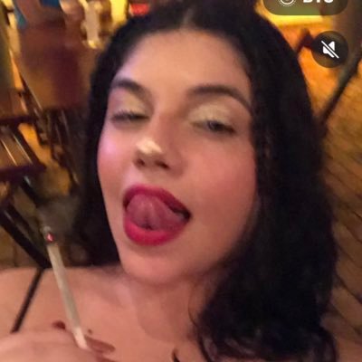 rede exclusiva pra me ver reclamar e contar umas coisas q eu n deveria