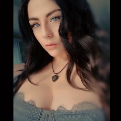 HighPriestessx Profile Picture