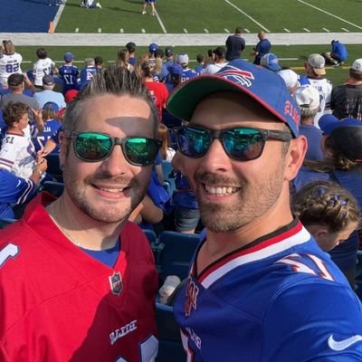 Die hard bills/sabres fan, husband and father of 2. Let's go Buffalo!!