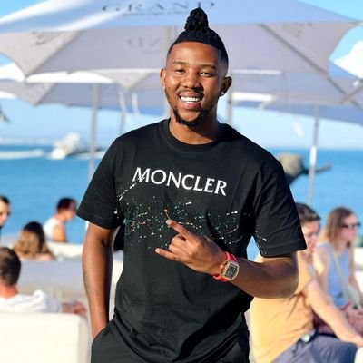 Thapelo09071's profile picture. I professional forex trader 📈 inasdao & forex Personal Acc :_thapelomabistela  Founder of fxgoat_ 👨‍💻📈🐐 Investments ( YES ) / Acc Management