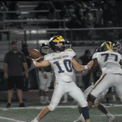 Nevada Union high school 2024 | Qb #10 | 6,0 185lbs | 3.8 GPA