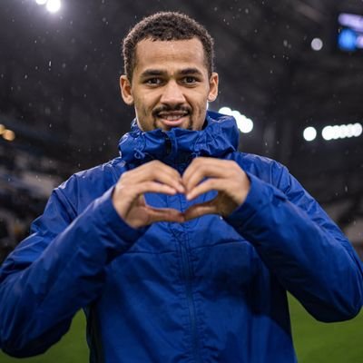 rayanbnh5's profile picture. 🇹🇳🇹🇳
Allez l'OM🔥