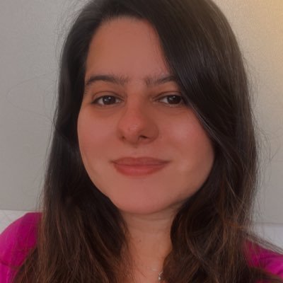 carolineserino's profile picture. Bióloga. Virginiana. 32 anos.