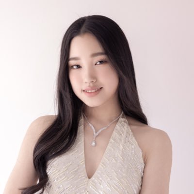 sakura_music_tw's profile picture. 17歳のシンガー🌸デビューシングル「Sing for」（English ver）配信限定リリース🎧 GENRE一 Pop｜Opera｜Musical https://t.co/RLpgUnpRlj オフィシャルアカウントもフォローお願いします✨