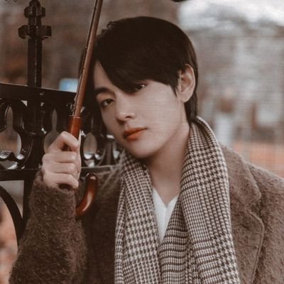 24 || INFP || portuguese || fan account || 2016 army