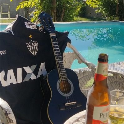 sou galo e fodas 🐔!  🍻! 25 /3/1908!🐔🍻🍺🍻🥂🍾🎂!