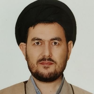 از پیروان احمد الحسن بودم و مسئولیتهایی در بخشهای علمی داشتم و به تدریج متوجه فریبهای احمد الحسن و مکتب او شدم و از این جریان اعلان برائت کردم.