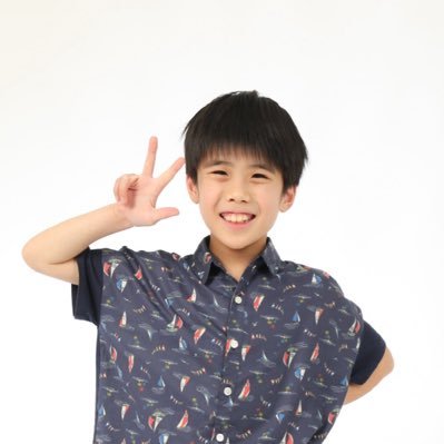 【Instagramメイン】🌟▶︎朝ドラ「あんぱん」今井浩▶︎8/21〜『ドレミファ空からドレミファ空まで』 主演ソラ役▶︎▶︎全日本こどもの歌コンクール重唱グランプリ ▶︎『ミツシマ』清太郎▶︎『水仙によせて』▶︎映画『僕のなかのブラウニー』 ▶︎ キッザニア英語スピーチ優勝 親管理