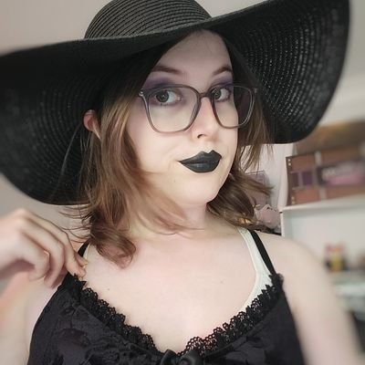 Lesbianfingies Profile Picture