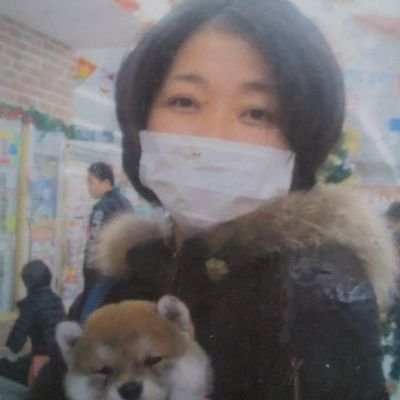 バツイチ独身子無しのおばさんです。
２匹の娘と暮らしてます。🙋
柴犬　満(まん)♀2015年10月12日産まれ
保護猫　凛　2021年3月3日産まれ
#犬のいる暮らし
#猫
#ダイエット
#統合失調症
#双極性障がい2型

仲良しのおじちゃんいます。
仲良くしてね🤗