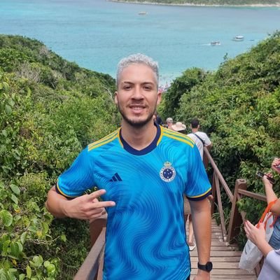 Viva, Creia, Ame e Faça 🍃
@Cruzeiro 💙 @FCBayern ❤️