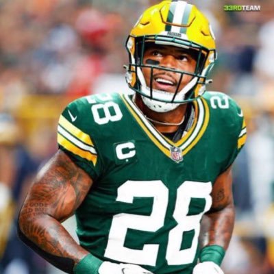 Not Aaron Jones or affiliated with. Just here to spread the word that he’s the best RB👏🐐 DM for a follow back