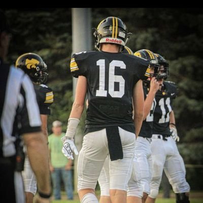 Janesville 25' | 21 ACT | 1010 pSAT | NCAA ID# 2403243873 | 6'6 225lbs | TE/DE | DM's Open ‼️‼️ | 319-243-8074 |