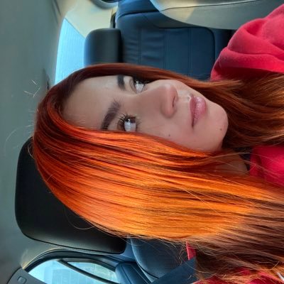 hdzmcaro's profile picture. 