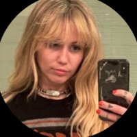 gio💄(@seIenaxbritney) 's Twitter Profile Photo