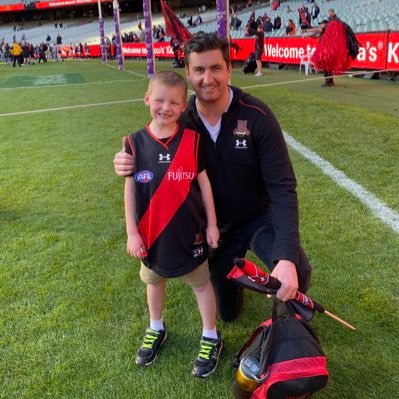 Robert_Tinney's profile picture. Essendon FC, Celtic FC.