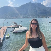 Elena 🌹 (@elenarr222) 's Twitter Profile Photo