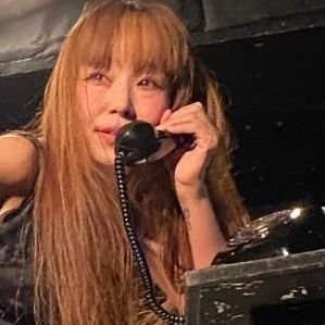 大阪で芝居とバンド、赤犬のクスミヒデオ氏と(西原希蓉美と逆鱗)芝居とライブを融合させた (ラッキージャブジャブ) @luckyjabujabu 黒電話型マイクで歌います。パペットYouTube『しゃにむに』→ @shanimuni_Tweet 古着が好きです。情報→ @kiyomi_joho
