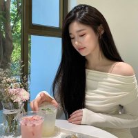 zoeya  (@zoeyavip) 's Twitter Profile