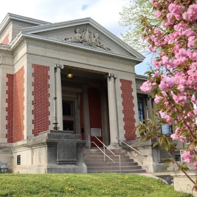 The Floyd County Carnegie Library Cultural Arts Center is an art & history museum and a branch of @NAFCPL. Open M-TH: 10-7, F&S: 10-5
