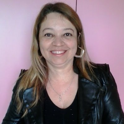 roseny_f55544's profile picture. 