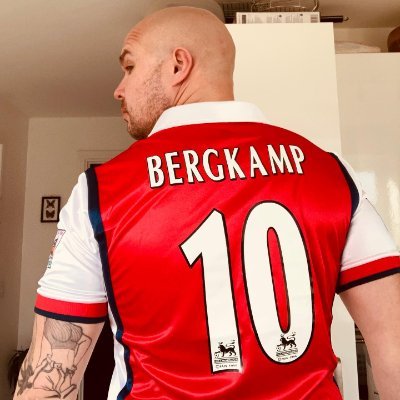 Sensible @Arsenal Fan 
#AFC #NorthLondonisRed 
Independent football writer 
Biker 🏍️ 💨 
@PawlickaMaja 💍 ❤️
Giorgia Meloni Stan
dash/cam