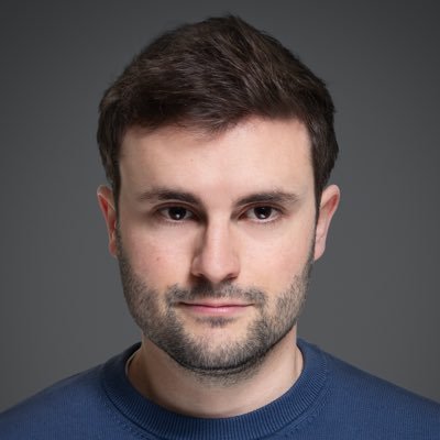 Pasión por la música, vídeo, fotografía y desarrollo web. Director de @Pixelarus, @Orlarus.