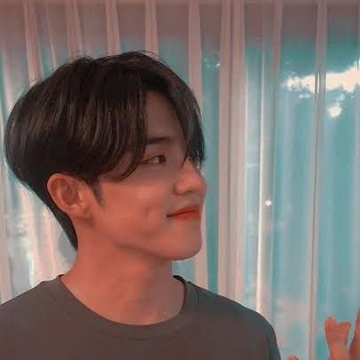 tinywinybity_'s profile picture. 