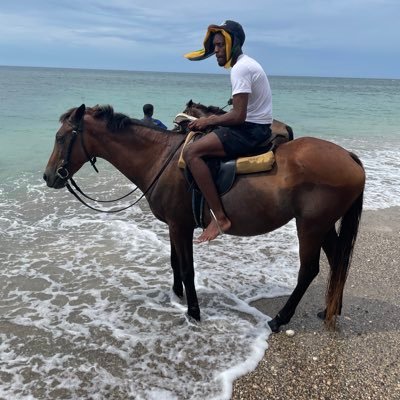 on1y__e's profile picture. GPCPTZ4L