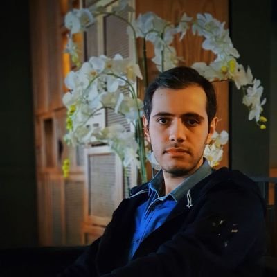ma_zre's profile picture. Trying to remember who I was, before the world told me who to be