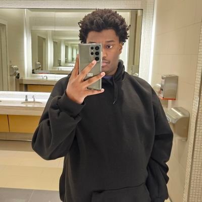 itsv_star's profile picture. 25🧘🏾 | Twitch Affiliate 🕹 | SF6 Blanka/Guile Main | Geometry Dash Demon Grinder😈 | 🎧❤🌈 | @DoubleHelixGG | 🍿🍿🍿🍿
