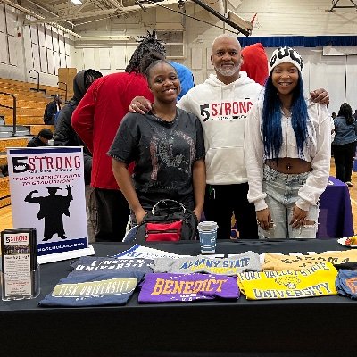 5 Strong is a nonprofit that partners with HBCUs to provide full tuition scholarships and support to promising student leaders from Metropolitan Atlanta!