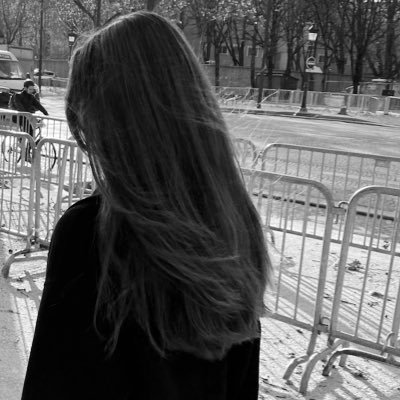 MadeleineEliza_'s profile picture. 