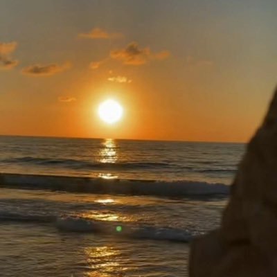 j3m_v's profile picture. سبحان الله وبحمده سبحان الله العظيم