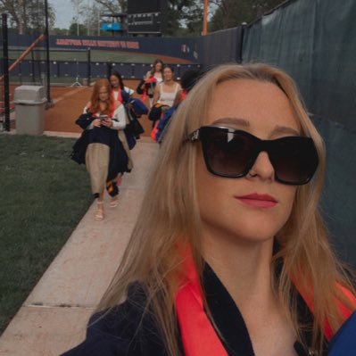 Social Media Manager📱 Former Fightin’ Illini Softballa🦈