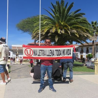 Mochila, algo de dinero + el dni para ser feliz.