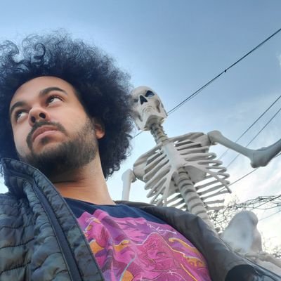 Game Director for Vibe XP and certified pizza lover.