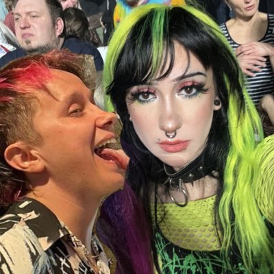 nothing but thieves, twenty one pilots, blur retweet bot ━·:*☆ popscene!! •.¸ღ¸☆