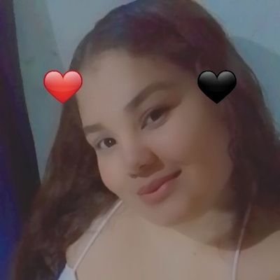 Adriiana1021's profile picture. 