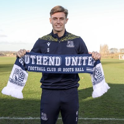 Footballer @SUFCRootsHall Represented by @elite_mgmt