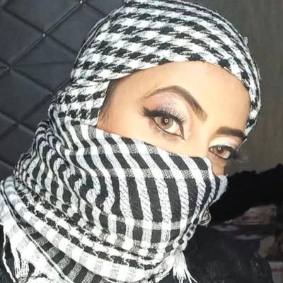 ﭑمرأة مُرة كالقَهْوَة لايتَحَملُها ﭑلاَ من يُحبّها ♥️💅