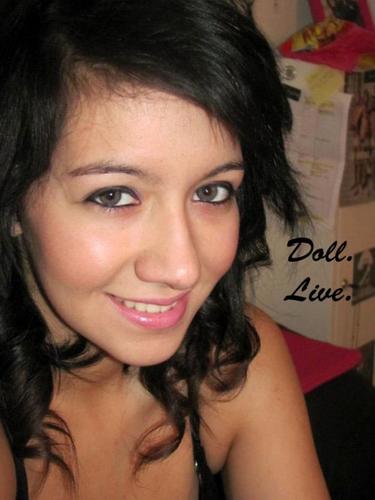 uq_Delilahhit's profile picture. Any guys wanna cam? im in the mood for some naughty fun. message and add me at http://t‌go.co/g7n