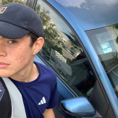 DavidTorre13102's profile picture. Hago páginas web 🖥️