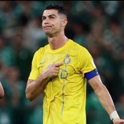 لاعب سابق في نادي الكوكب بالخرج عاشق للعالمي💛💙