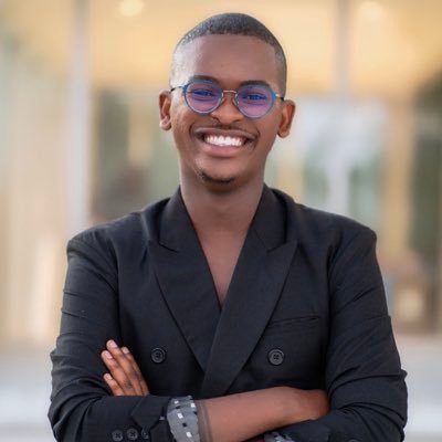 🌈Black+Queer, 👨‍🎓Project Management +8 Y 🗃Political Advocacy Coord @TriangleOrg , 🇿🇦Atlantic Fellow @TekanoSA ⚧ President / Director @ImpulseCapeTown
