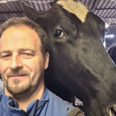 Laurent48572896's profile picture. #ÉleveurDeVachesLaitières, #aplbg ➡️vice-président, vice-président #FDPL52, #gds52 #CeuxQuiProduisentDuLait notamment pour #CapriceDesDieux