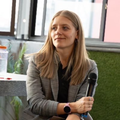 Journalist + editor interested in health and justice, currently reporting on the IUD. Work in @slate, @marshallproj, @nytimes, @longreads. Opinions mine.