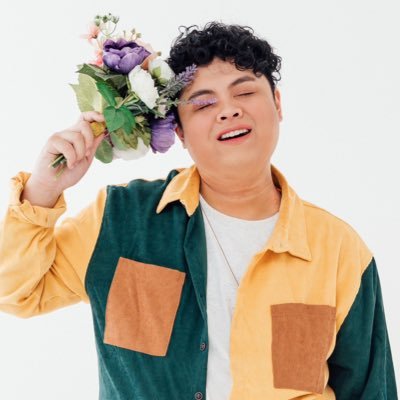 eddie • lgbtq+ filipino-american voice actor: sain/rickard ♡ fire emblem ✩ percival ♡ 4koa ✩ grusha ♡ pokémon ✩ top ♡ undead unluck • vtuber ✰ @atelierkieran