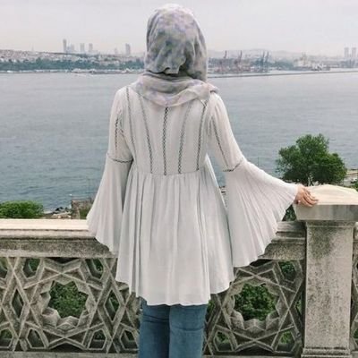 MaharSoniaAfi's profile picture. I'm css student